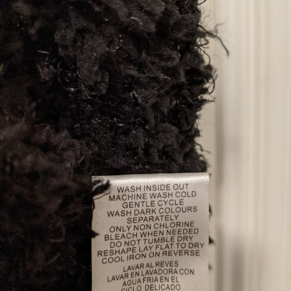 NWT Joseph A sweater fuzzy super soft size small - Picture 3 of 3